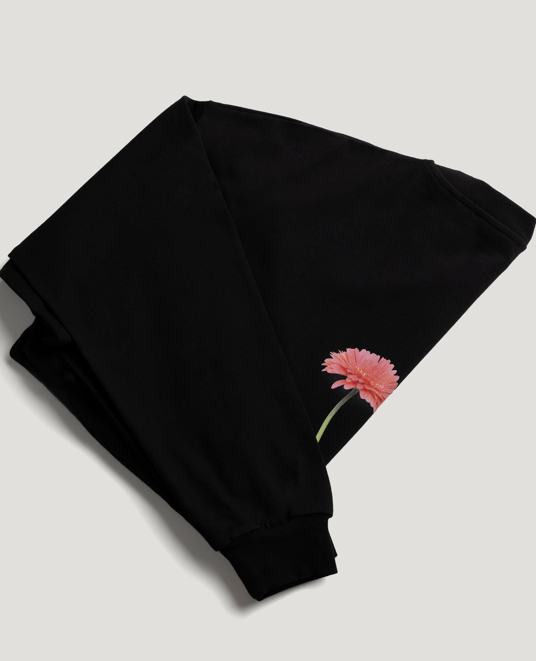 LONG-SLEEVE FLOWER BLACK