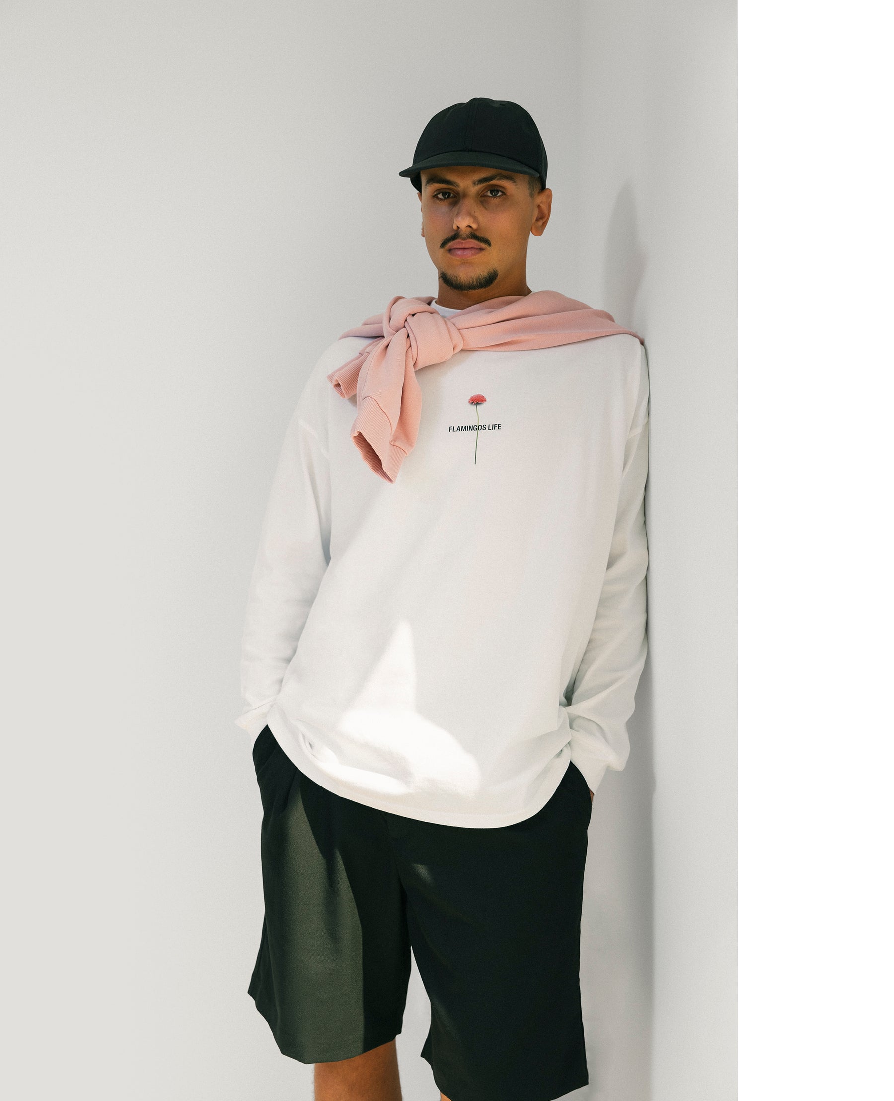 LONG-SLEEVE FLOWER WHITE