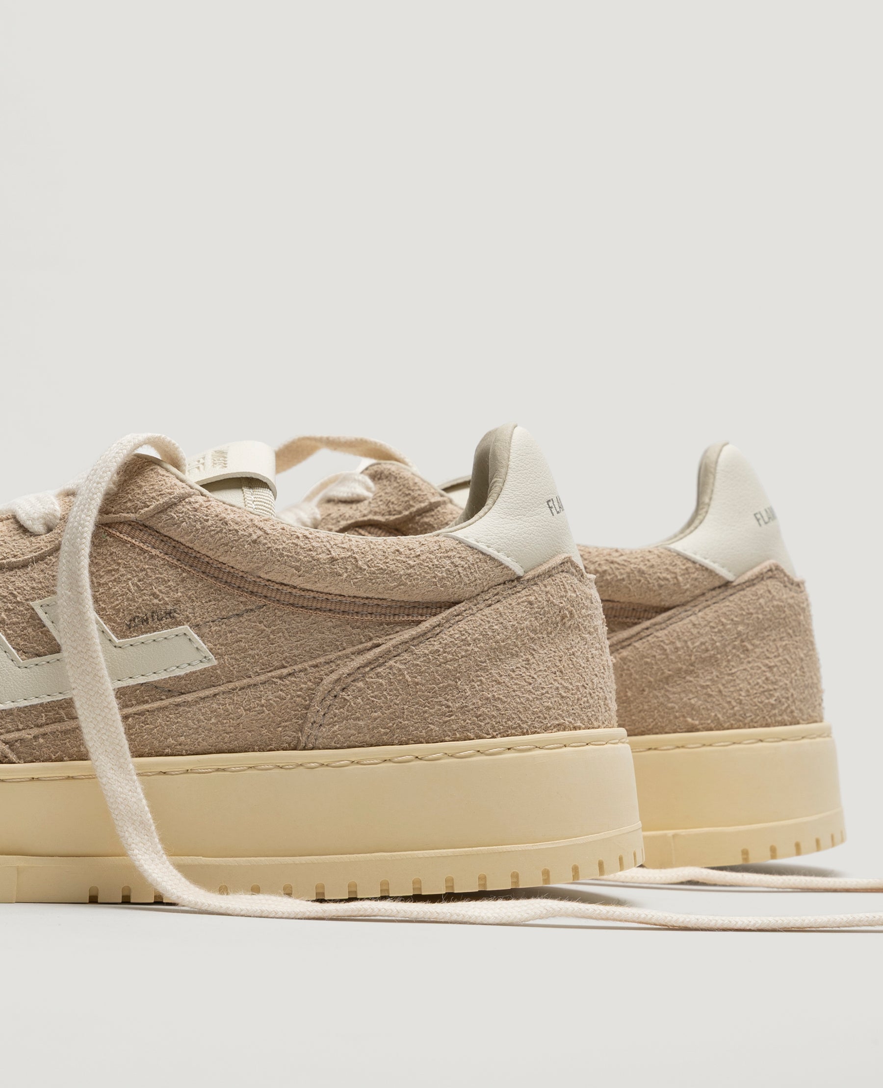 VENTURA HAIRY SUEDE DUNE